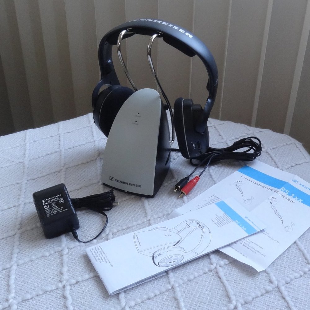 SENNHEISER Wireless Headphones ~ RS 120 ~ HDR 120 ~ TR 120 ~ EUC